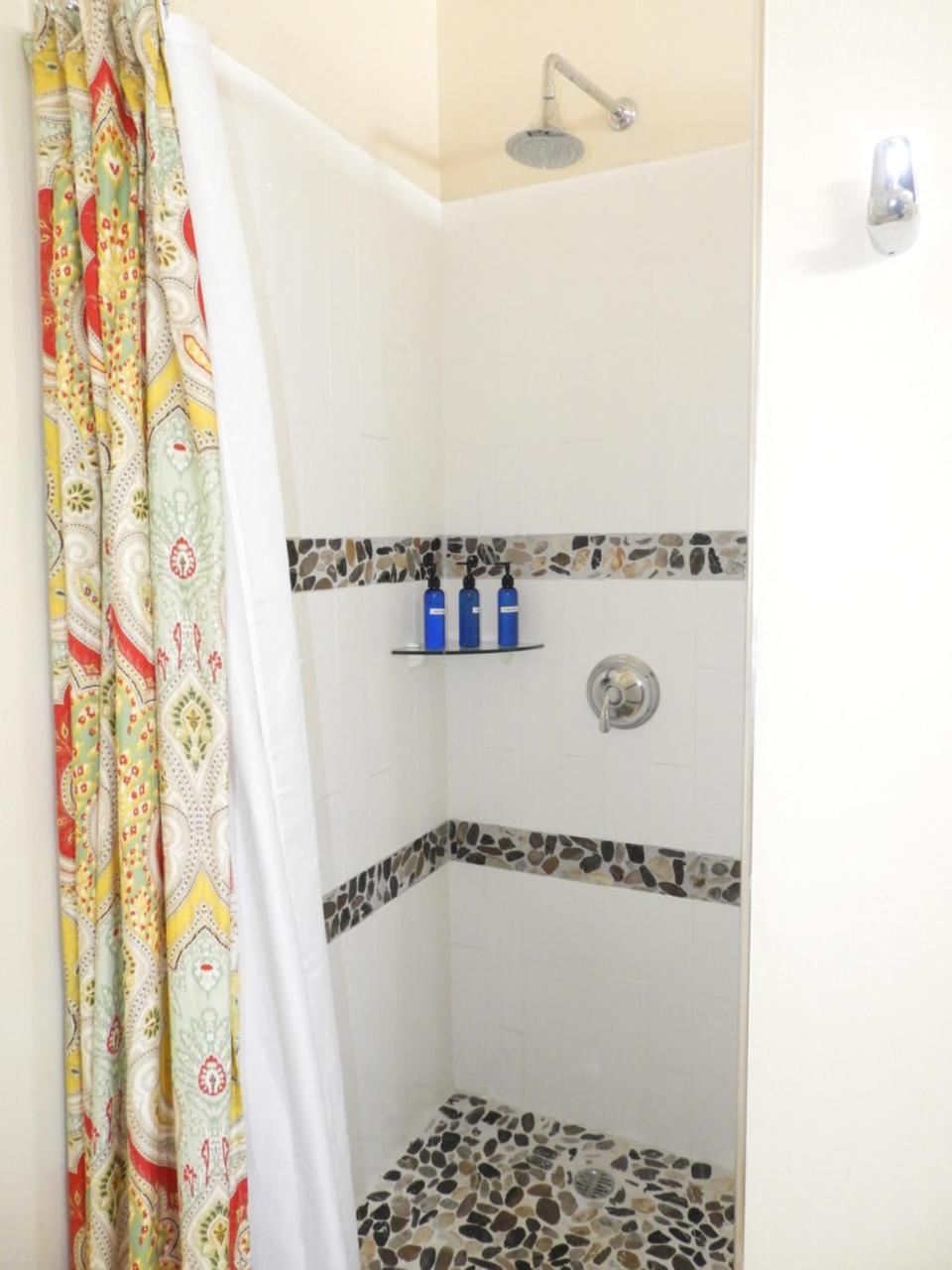 Keep Cool Guesthouse Gros Islet Ngoại thất bức ảnh
